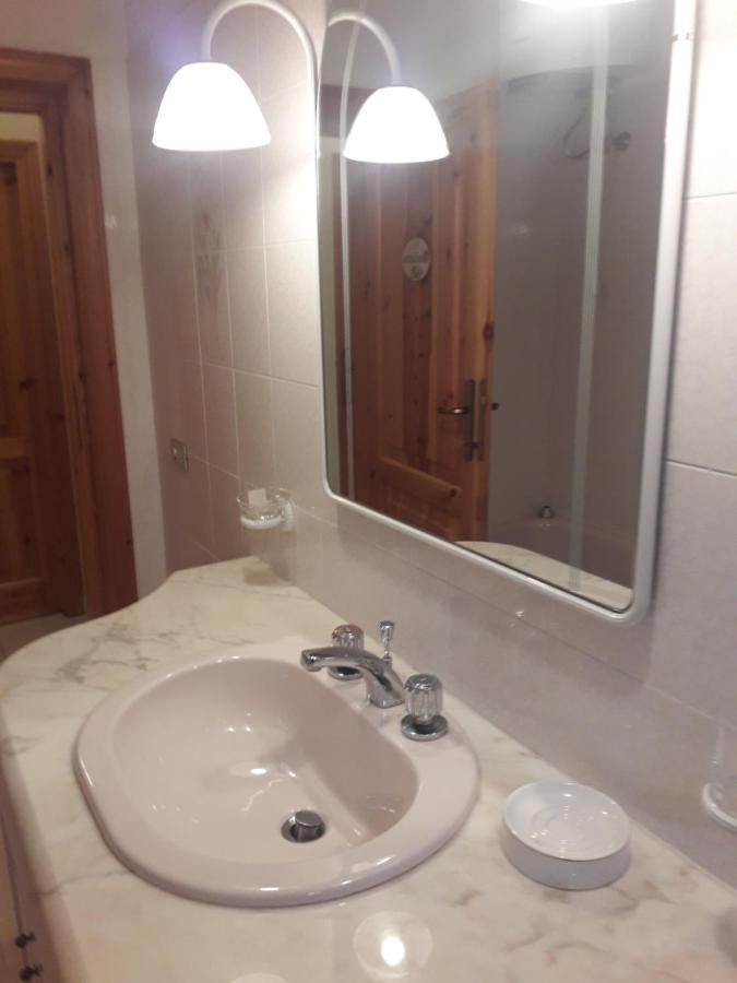 B&B Nuraghes Olbia Buitenkant foto